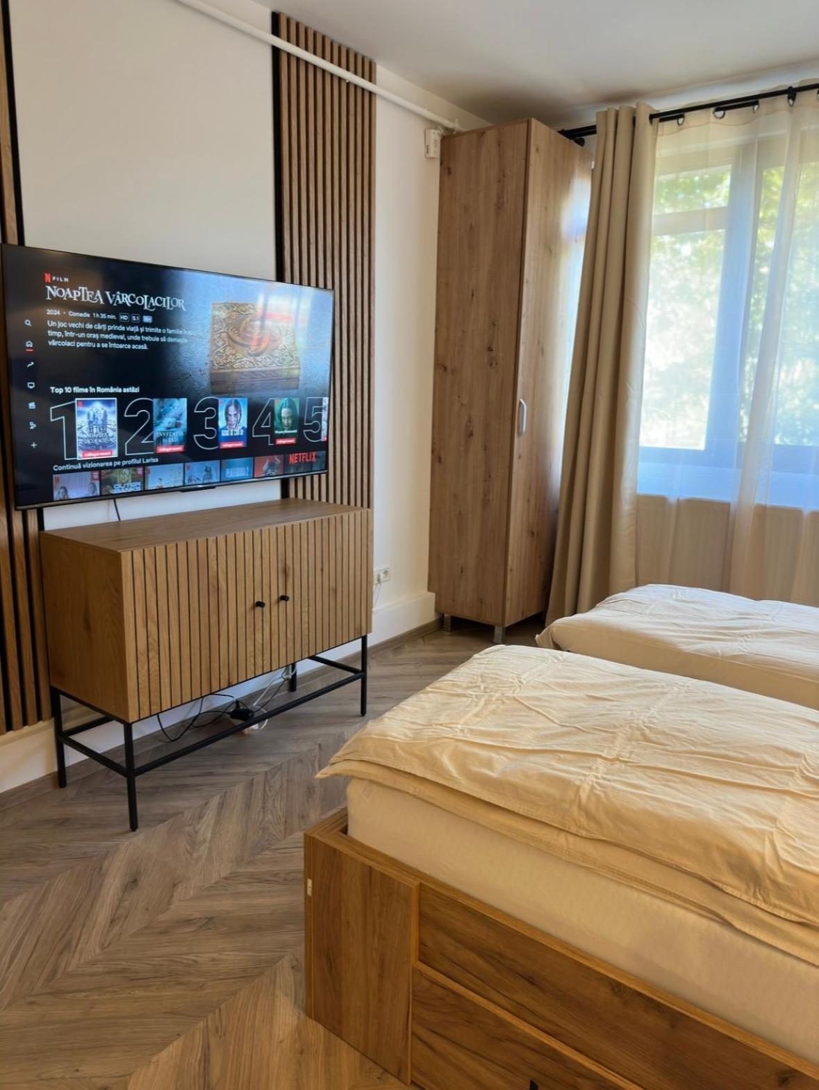 One Room Apartment- Self Check-In 24H Resita Exterior photo